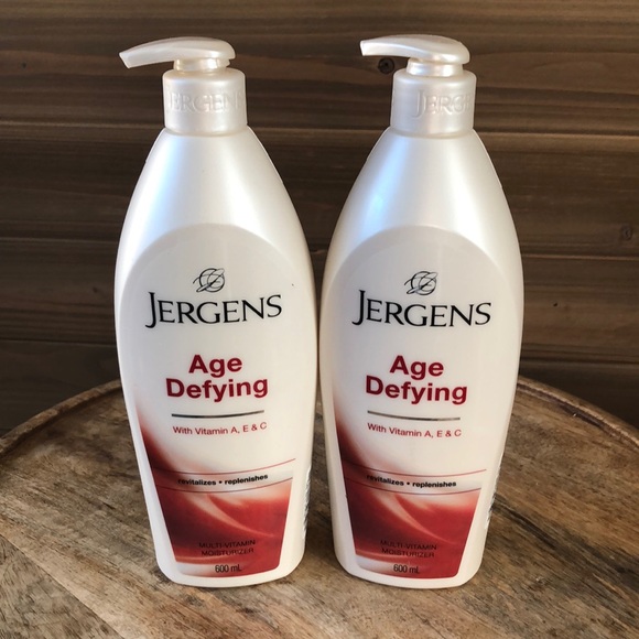 (2) Jergens Age Defying Body Lotion - 600ml each - Picture 1 of 4